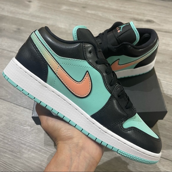 Nike Air Jordan 1 Retro Low GS SE “Tropical Twist” - Depop